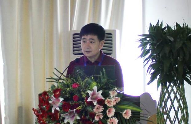 8868体育上睑下垂李谦益.jpg