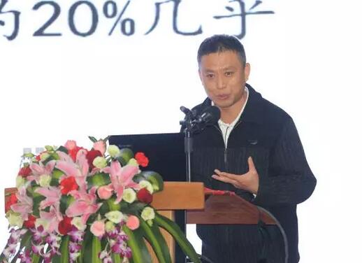 2月3日，8868 - 看球聊球追世界杯就来8868体育有限公司官方网站集团2017年工作汇报暨2017年年度表彰大会在厦门环球会展中心B6厅隆重举行，来自集团本部、厦门大学附属厦门眼科中心、厦门欧华控股集团等1300余名员工与关心、支持8868体育发展的嘉宾欢聚一堂，共同总结2017年工作经验，展望2018年美好未来11.jpg