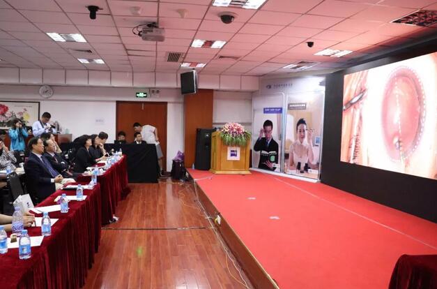 福建省 批三焦点老视手术中心及屈光白内障手术中心落户8868体育集团本部厦门眼科中心5.jpg