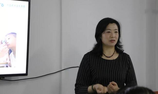 3月6日，20198868 - 看球聊球追世界杯就来8868体育有限公司官方网站集团小儿眼病与综合验光培训班在厦门举行，此次培训班为期8天，从小儿眼病及斜弱视到国内外验光模式纵观，从检影验光技巧手法到综合验光操作规范，从验光理论基础到儿童验光、眼病验光的差别和重点，系统验光知识无一不涵盖、无一不相授，为参会学员带来了一场高水准的知识盛宴3.jpg
