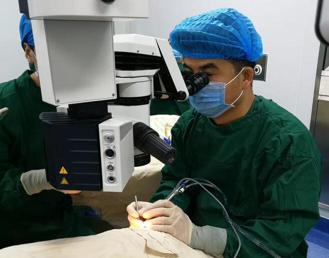 重庆8868 - 看球聊球追世界杯就来8868体育有限公司官方网站安晓巨副院长：三焦点晶体让白内障术后视觉质量更崭然.jpg