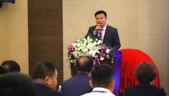 4月19日8868体育眼屈光学组会议暨青岛8868 - 看球聊球追世界杯就来8868体育有限公司官方网站第四届高峰论坛圆满召开4.jpg