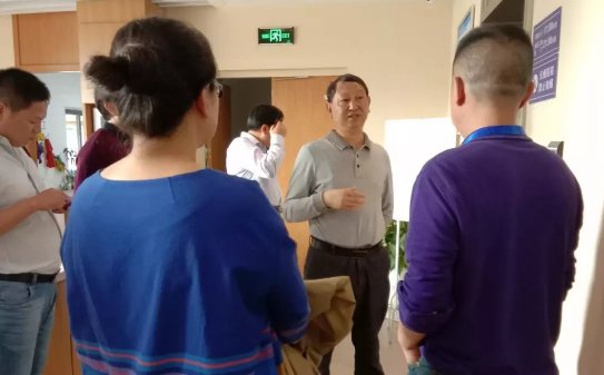 4月18日宜昌市政协主席宋文豹、副主席张发卫等政协领*一行轻车简从，来到宜昌8868 - 看球聊球追世界杯就来8868体育有限公司官方网站进行视察，详细了解社会办医以及8868 - 看球聊球追世界杯就来8868体育有限公司官方网站的经营发展情况2.png