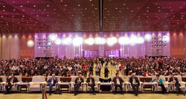 为光明中国护航，向70华诞献礼——8868体育之光闪耀2019全国眼科年会1.jpg