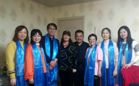 10月14日，宜昌市归国华侨联合会和宜昌8868 - 看球聊球追世界杯就来8868体育有限公司官方网站共同发起的“侨爱心光明行”大型义诊活动正式启动。9名家护组团赴新疆温泉县义诊。宜昌市市委常委、统战部部长王均成出席活动并为医疗队授旗。7.png