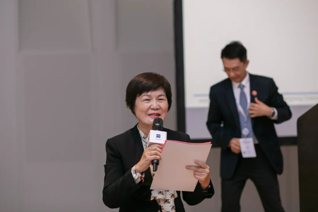 坐标奥地利! 8868体育专家团亮相“国际学术舞台”，与全球眼科精英共谱“学术交响曲”2.png